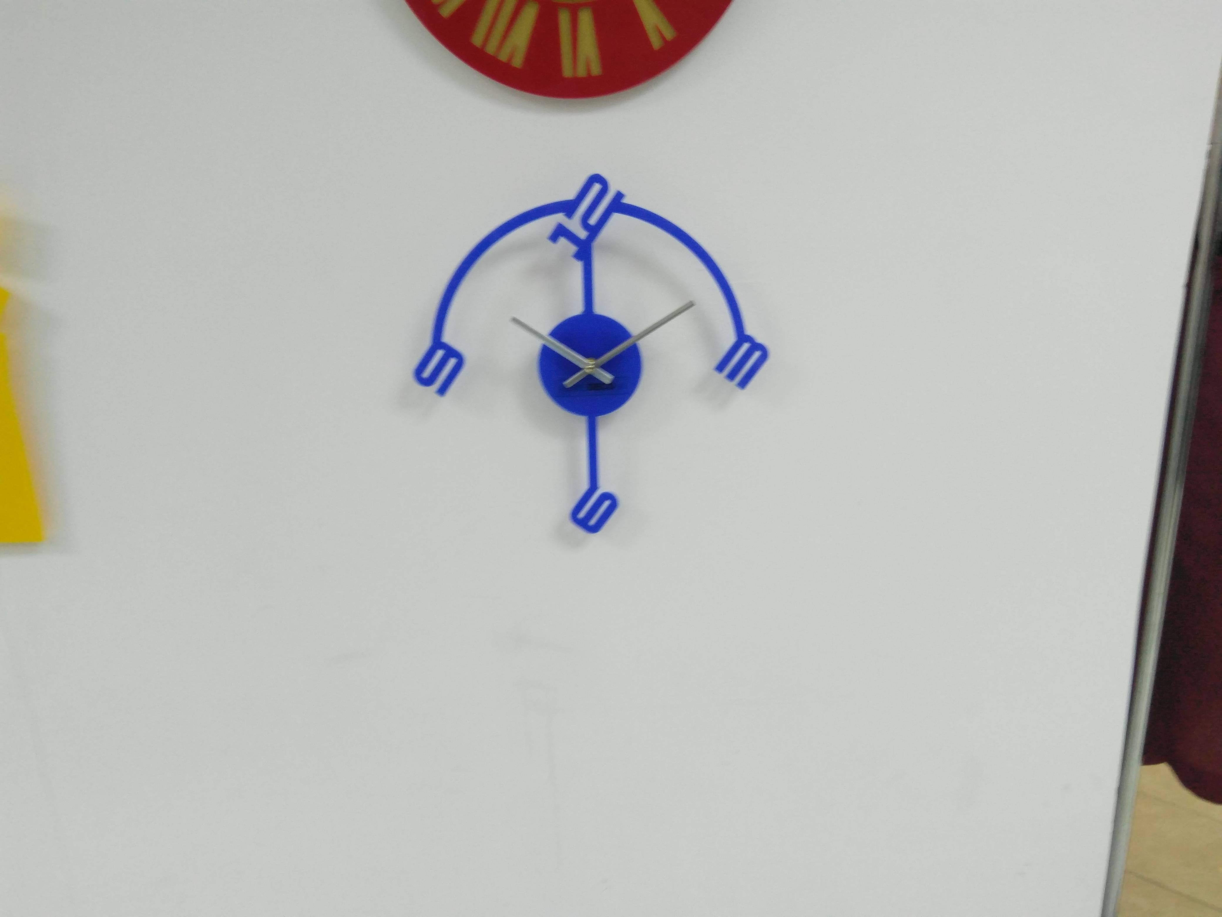 Часы Минималист